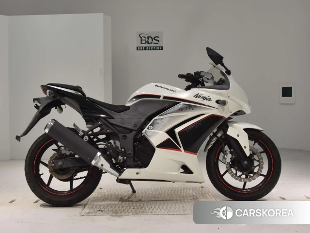 Проданный Kawasaki NINJA 250R id 4153012 из Японии, фото 2