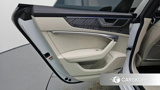 Audi A7 (4K) id 4695849 из Кореи 17