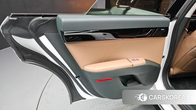Hyundai Grandeur Hybrid (GN7) id 4618135 из Кореи 17
