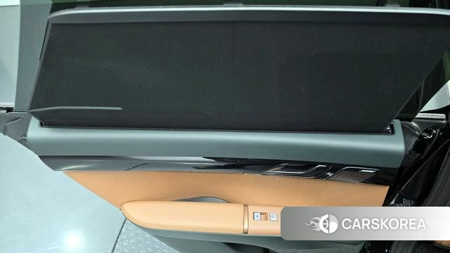 Hyundai Grandeur Hybrid (GN7) id 4249001 из Кореи 17