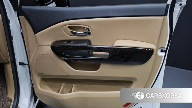 Kia The New Carnival id 4435805 из Кореи 17