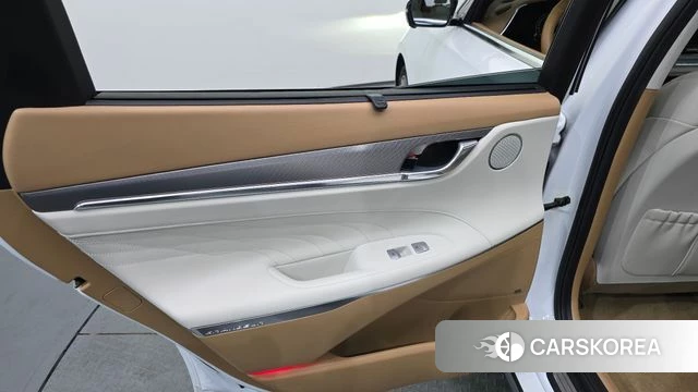 Hyundai The New Grandeur IG id 4410618 из Кореи 17