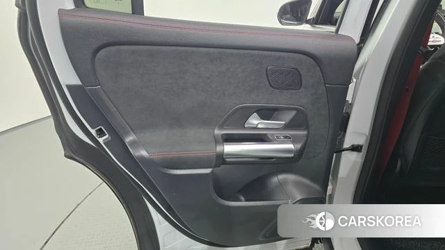 Mercedes-Benz GLA - Class H247 id 4675763 из Кореи 17