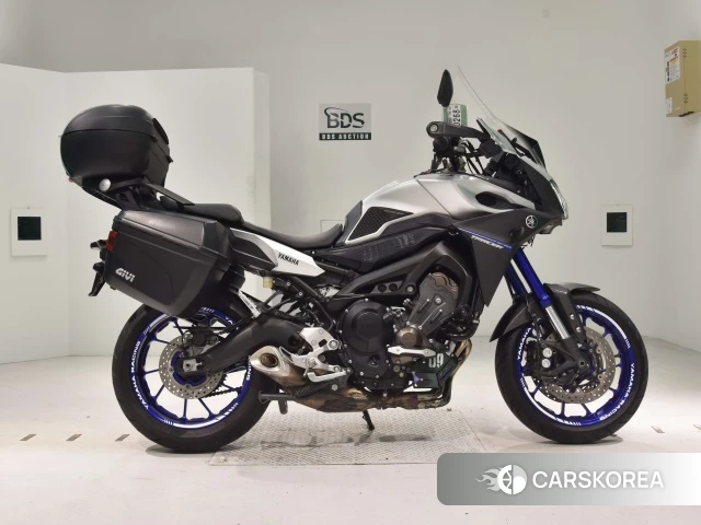 Проданный Yamaha MT-09 2015 из Японии