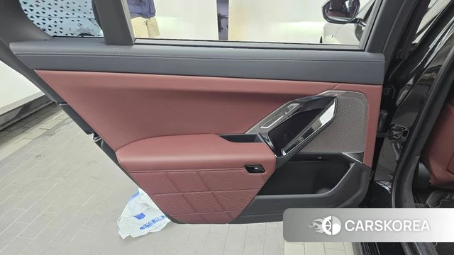 BMW 7 Series (G70) id 4584470 из Кореи 16