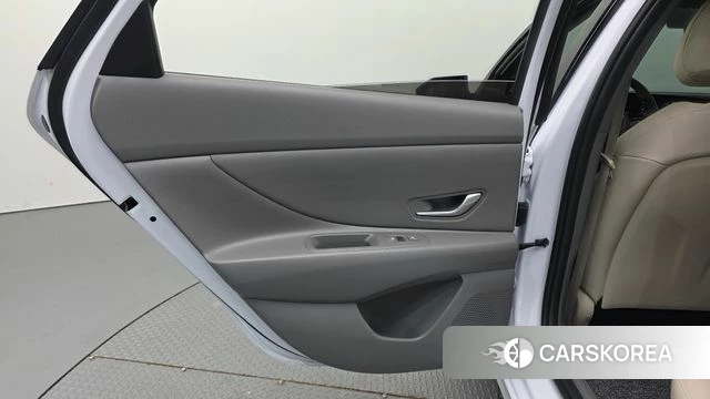 Hyundai Avante (CN7) id 4608355 из Кореи 17