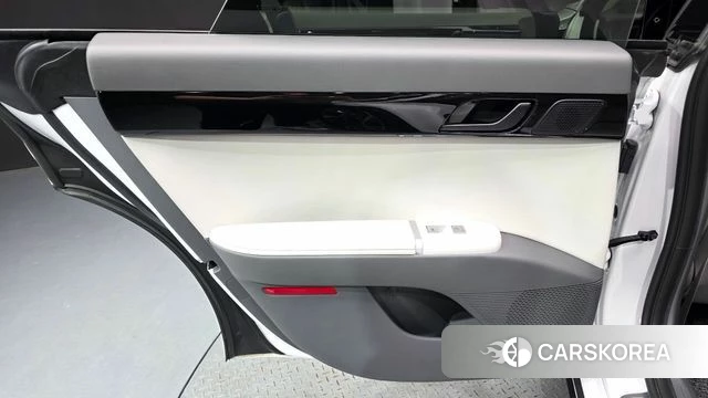 Hyundai Grandeur Hybrid (GN7) id 4617663 из Кореи 17