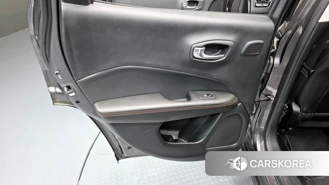 Jeep Compass 2nd Generation id 4203488 из Кореи 17