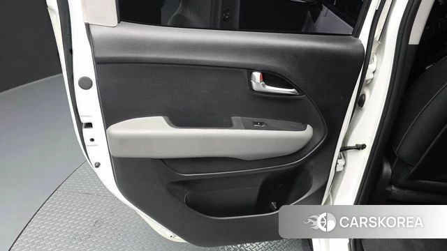 Kia The New Kia Ray id 4408677 из Кореи 17