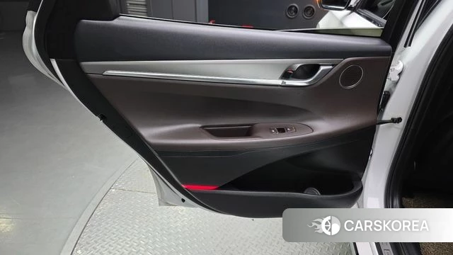 Hyundai The New Grandeur IG Hybrid id 4620052 из Кореи 17