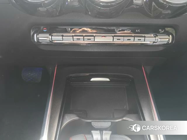 Mercedes-Benz GLB id 4257223 из Китая 17