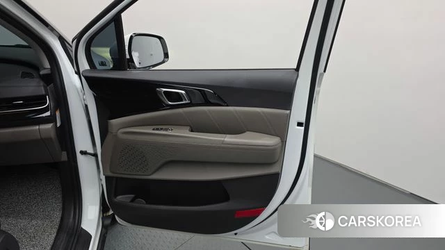 Kia The New Carnival 4th Generation id 4681970 из Кореи 17