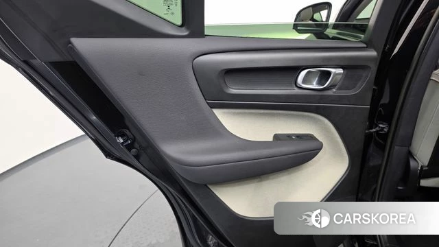 Volvo XC40 id 4591897 из Кореи 17