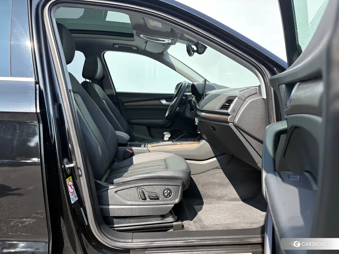 Audi Q5L id 4680811 из Китая 17