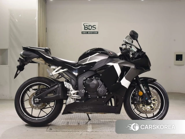 Проданный Honda CBR600RR 2020 из Японии