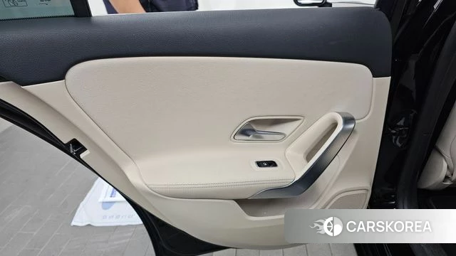 Mercedes-Benz A-Class W177 id 4528706 из Кореи 17