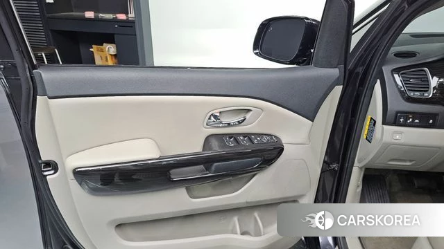 Kia The New Carnival id 4943853 из Кореи 17