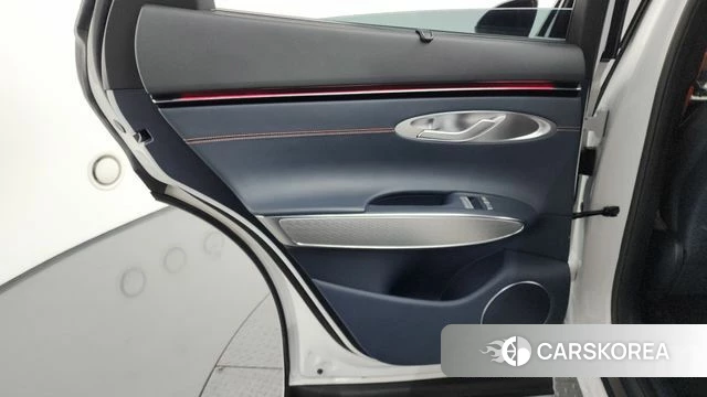 Genesis GV70 id 4767764 из Кореи 17