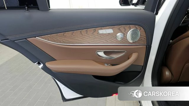 Mercedes-Benz E-Class W213 id 4280855 из Кореи 17