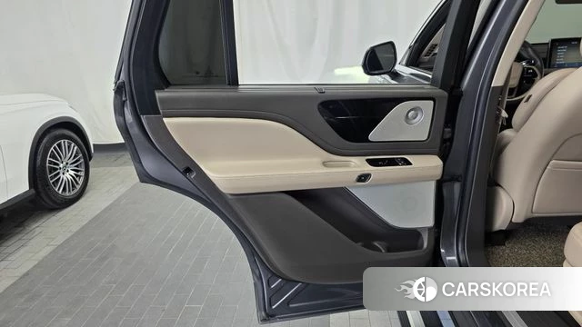 Lincoln Aviator 2nd generation id 4712005 из Кореи 17