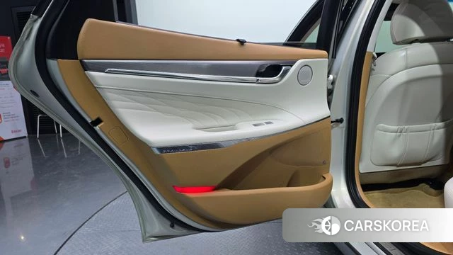 Hyundai The New Grandeur IG Hybrid id 4268829 из Кореи 17