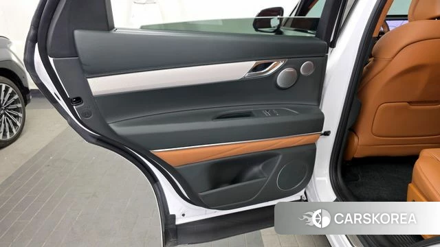 Genesis GV80 id 4342800 из Кореи 17