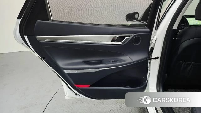 Hyundai The New Grandeur IG id 4613861 из Кореи 17