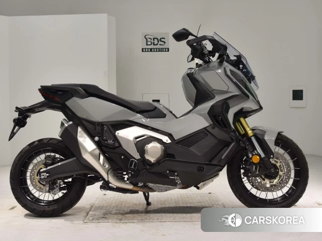 Проданный Honda X-ADV 750 2023 из Японии