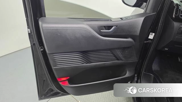 Hyundai Staria id 4388667 из Кореи 17