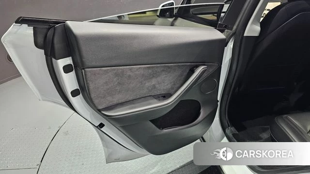 Tesla Model Y id 4414627 из Кореи 17