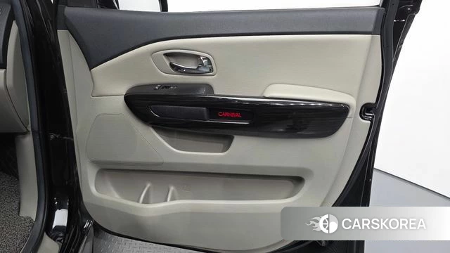 Kia The New Carnival id 4667624 из Кореи 17