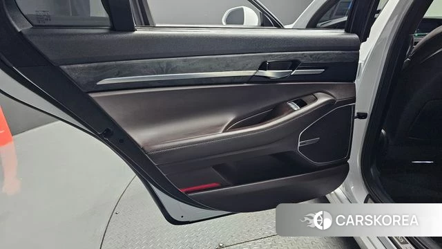 Genesis G90 id 4195885 из Кореи 17