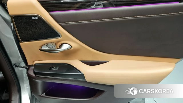 Lexus ES300h 7th generation id 4224481 из Кореи 17