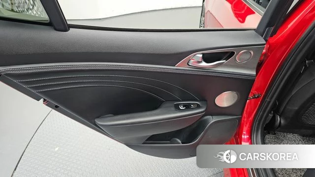 Kia Stinger Meister id 4593495 из Кореи 17
