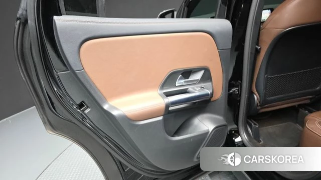 Mercedes-Benz GLA - Class H247 id 4356162 из Кореи 17