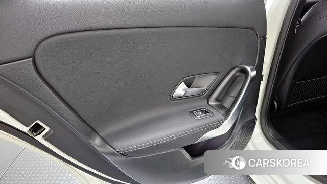 Mercedes-Benz A-Class W177 id 4248577 из Кореи 17