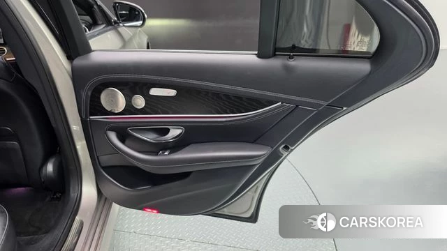 Mercedes-Benz E-Class W213 id 4848365 из Кореи 17
