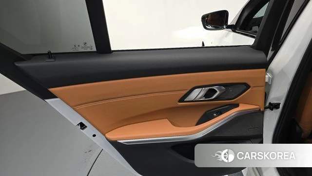 BMW 3 Series (G20) id 4937195 из Кореи 17
