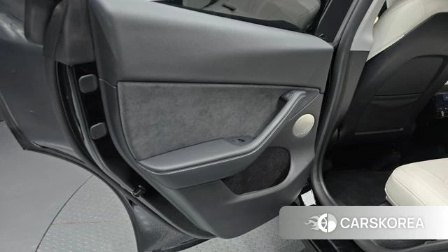 Tesla Model Y id 4834696 из Кореи 17