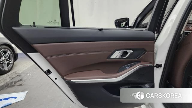 BMW 3 Series (G20) id 4636165 из Кореи 17