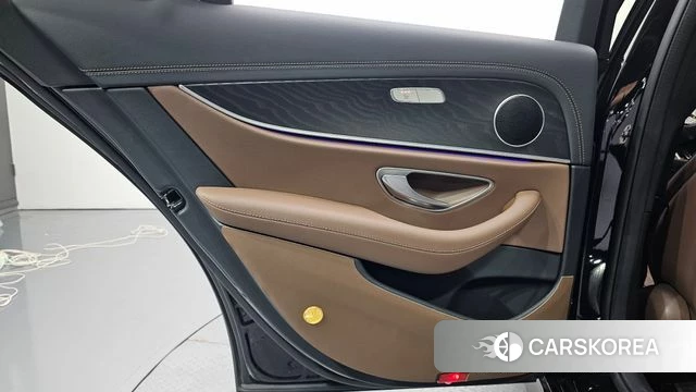 Mercedes-Benz E-Class W213 id 4488357 из Кореи 17