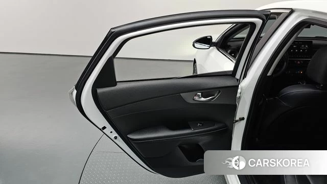 Kia Come New K3 id 4520406 из Кореи 17