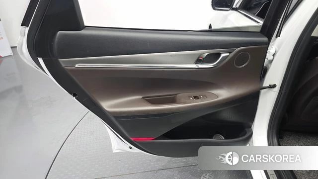Hyundai The New Grandeur IG Hybrid id 4586162 из Кореи 17
