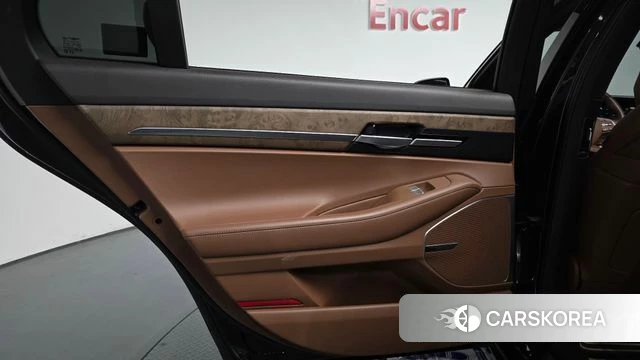 Genesis G90 id 4865010 из Кореи 17