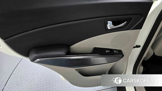 Ssangyong Tivoli Air id 4224078 из Кореи 17