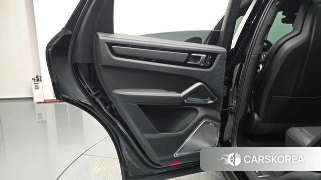 Porsche Cayenne (PO536) id 4640879 из Кореи 17