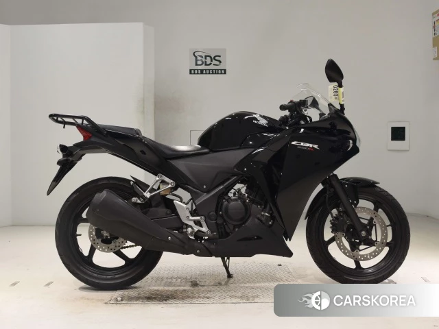Honda CBR250R id 4022719 из Японии 17