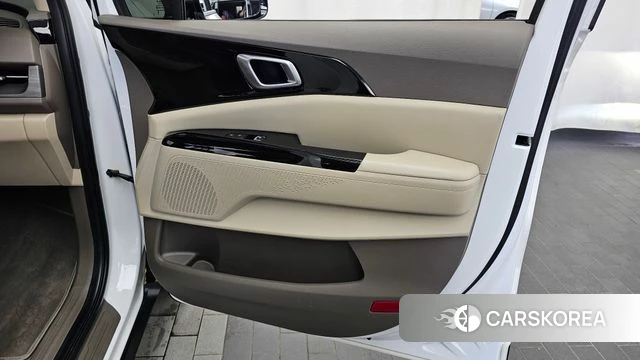 Kia Carnival 4th generation id 4656381 из Кореи 17