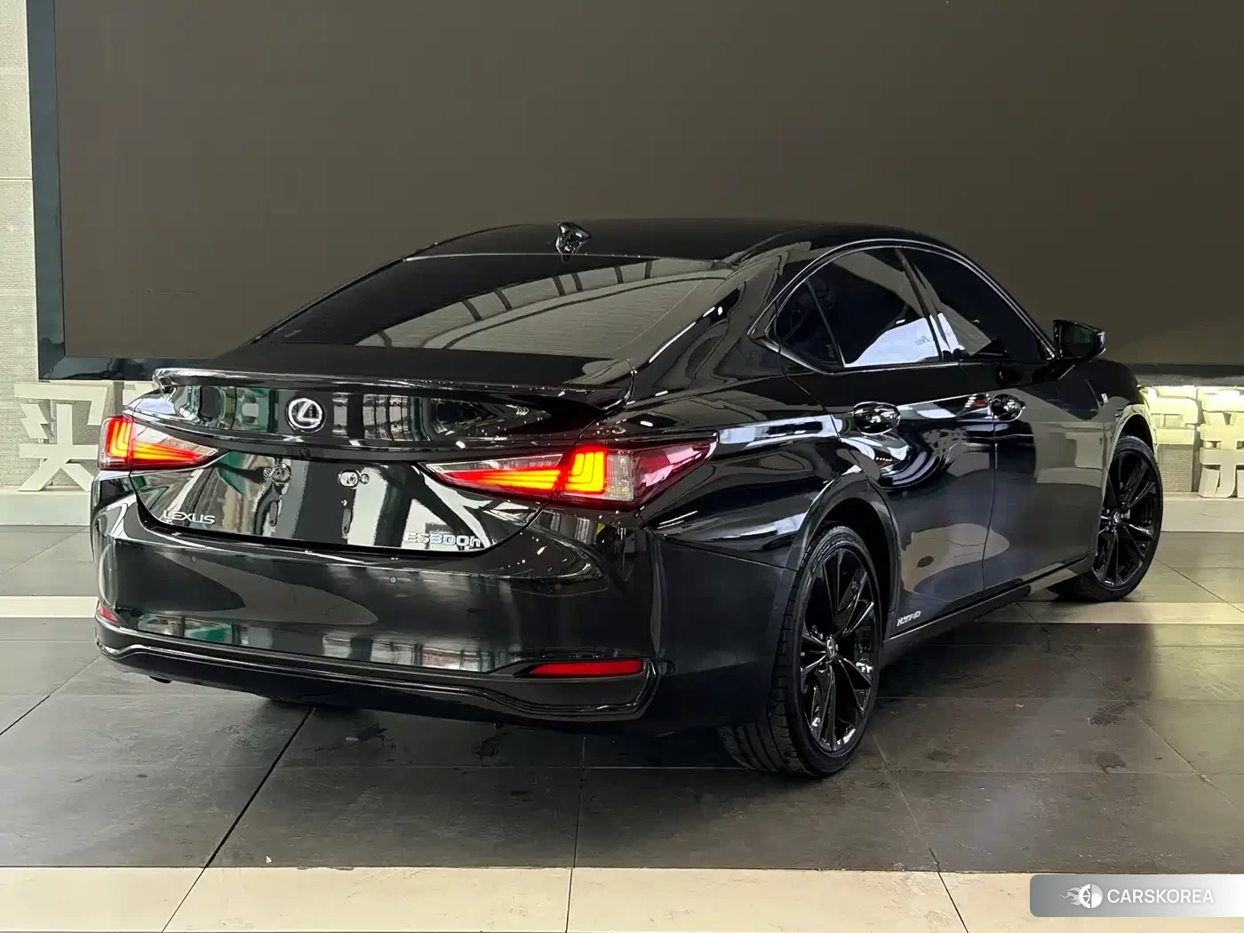 Lexus ES id 4679660 из Китая 17