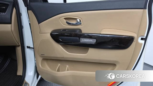 Kia The New Carnival id 4520623 из Кореи 17